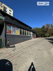 Здається комерційне приміщення на вул. Перемоги, площа 30 кв. м • ID 34987904