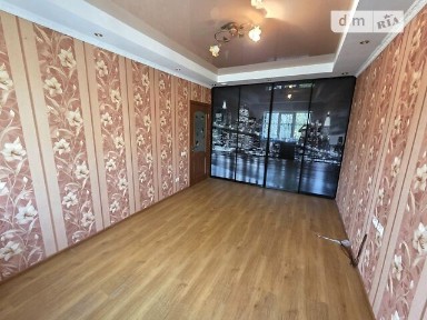 Продаж кімнати 35 кв. м на вул. Фабрична • ID 34988705