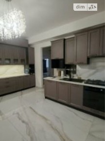 Продаж 3к квартири 116 кв. м на вул. Івана Маргітича • ID 34990011