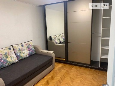 Продаж 1 кімнатної з ремонтом вул. Юрія Пасхаліна (Ілліча) 12