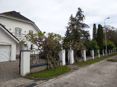 Продаж будинку 350 м²