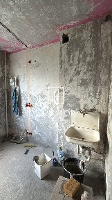 Продам повноцінну однокімнатну квартиру в обжитому будинку. Газове опалення. Оф: 2% Державні програми!