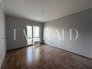 Простора 2-к квартира з ремонтом, площею 72.25м²