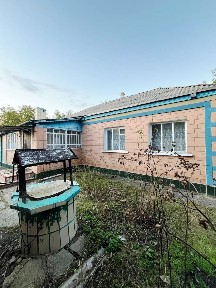 Пропонуємо до продажу просторий будинок у розвиненому м. Шпола