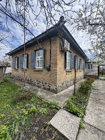 Добротний будинок в Слободі