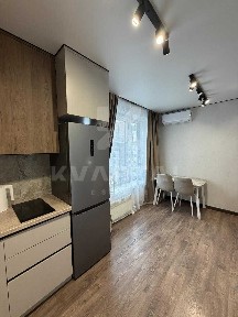 Продаж 1 кімнатної квартири з стильним ремонтом, Є-ОСЕЛЯ