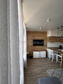 Оренда 1-кім квартири студії по вул. Камʼянська, 128. Метро Вирлиця.