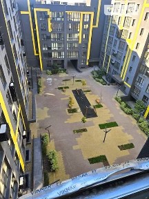 Продаж 1к квартири 42.5 кв. м на вул. Залізнична 9 • ID 34996335