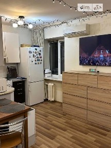 Продаж 1к квартири 32 кв. м на просп. Миру • ID 34993053
