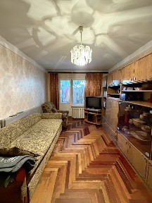 Продаж 3-к квартири на Бородинському