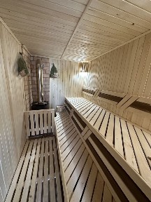Продам будинок на р. Дністер, Бакота, Кельменецька сторона, прямо на воді з сауною ( для себе чи для бізнесу)