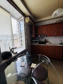 Продажа 3-комн. Квартира 56м2 в центре Ул. Шевченко.