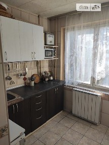 Довготривала оренда 3к квартири на вул. Автозаводська 17 • ID 33680396
