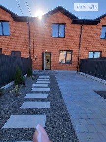 Продаж 2 поверхового таунхауса з ділянкою на 1.2 сотки, 30 кв. м, 3 кімнати, на вул. Традиційна • ID 34995905