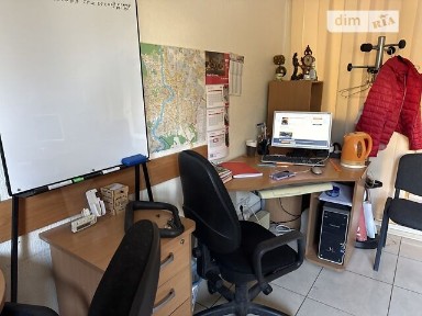 Продаж офісного приміщення 33 кв. м. на 1 поверсі на вул. Келецька 61А, двоповерхова будівля • ID 34994812