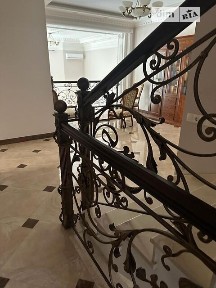Продаж 3 поверхового будинку з верандою і ділянкою на 1000 кв. м., 940 кв. м, 6 кімнат, на вул. Кіото 29 • ID 34995207