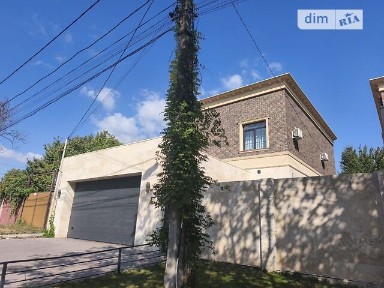 Продаж 2 поверхового будинку з верандою і ділянкою на 3.6 сотки, 225 кв. м, 3 кімнати, на вул. Георгія Липського 34А • ID 34995273