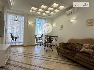 Продаж 3к квартири 107 кв. м на вул. Івана Франка 22/24 • ID 34996184