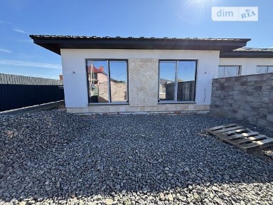 Продаж 1 поверхового дуплекса з ділянкою на 3.5 сотки, 110 кв. м, 3 кімнати, на вул. Затишна 27А • ID 34994477