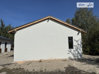 Продаж 1 поверхового будинку з ділянкою на 5 соток, 93 кв. м, 4 кімнати, на вул. Центральна • ID 34993653
