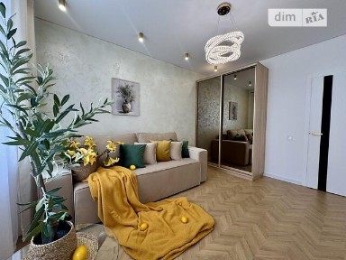 Продаж 2к квартири 78 кв. м на вул. Андрія Шептицького 10 • ID 34994475