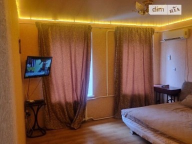 Продаж 2к квартири 43 кв. м на вул. Гімназична • ID 34993339