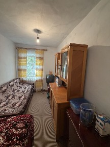 Продаю 1/2 приватного будинку з окремим подвірʼям 11 Лінія- зуп. Космос