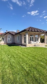 Продаж будинку в районі Дастору
