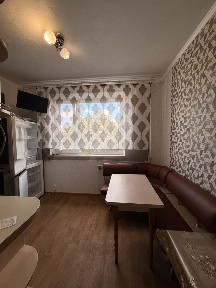 Продам 3 комнатную квартиру м. Холодная гора 7 минут