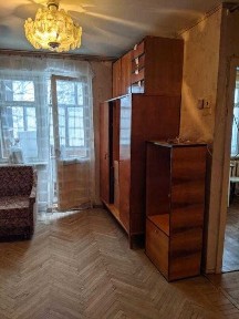 Продам 1 кім. кв. У Слобідському районі в Аеропорту
