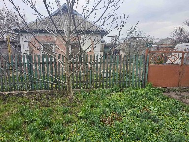 Продається будинок біля самого центру міста, м. Долинська, вул. Єдності, буд. 207.