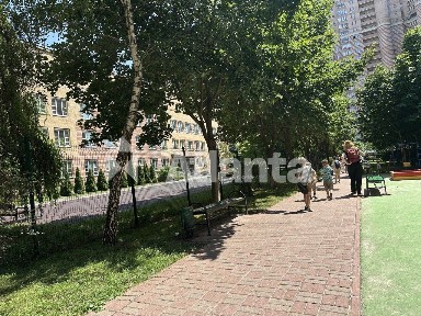 БЕЗ КОМІСІЇ! Продаж просторої 3-к квартири у престижному ЖК «Голосієво»