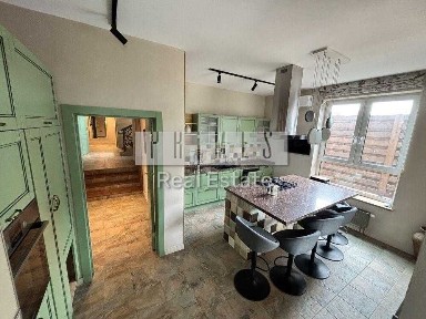 Сучасний будинок в оренду в Лісниках | 300 м² | 15 соток | Біля лісу