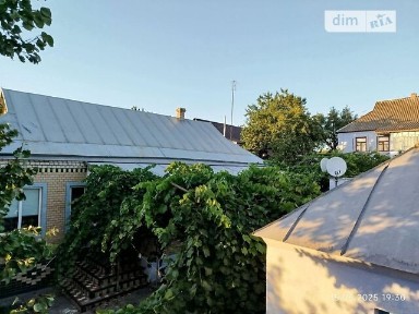 Продаж 1 поверхового будинку 160.6 кв. м, 8 кімнат • ID 34996234
