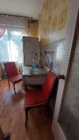 Здам трикімнатну квартиру на 3-му поверсі Новопречистинська 31/1