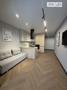 Продаж 2к квартири 70 кв. м на вул. В'ячеслава Чорновола • ID 34997302