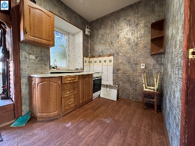 Продам 1 кімнатну квартиру Тараса Кузьміна