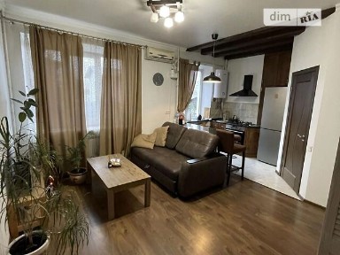 Довготривала оренда 2к квартири на вул. Антоновича Володимира 39 • ID 34997324