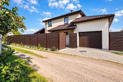 Продаж будинку 197 м², Дружби (50-річчя Жовтня) вул.