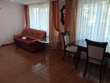 Оренда 2-кімнатної квартири 63 м², Празька вул., 28