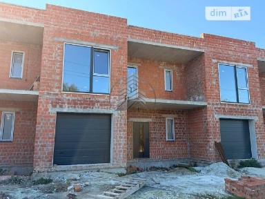 Продаж 2 поверхового таунхауса з ділянкою на 1.8 сотки, 140 кв. м, 3 кімнати, на вул. Шкільна • ID 34997516