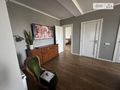 Продаж 2к квартири 63 кв. м на вул. Володимирська 28, кв. 25 • ID 34998055