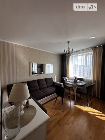 Продаж 3к квартири 65.4 кв. м на вул. Велика Кільцева 136 • ID 34997920