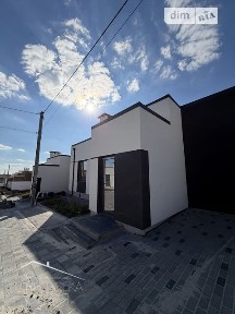 Продаж 1 поверхового таунхауса з ділянкою на 2.54 сотки, 98 кв. м, 3 кімнати, на вул. Новодвірська • ID 34885698