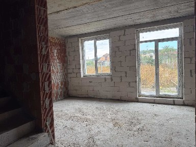 Таунхаус двоповерховий ЧОТИРИ окремі кімнати.