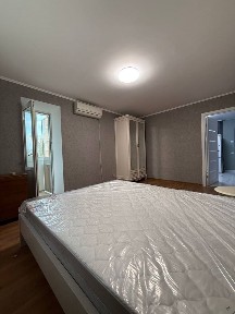 Продаж 2 х кімнатноі квартири в Центрі міста