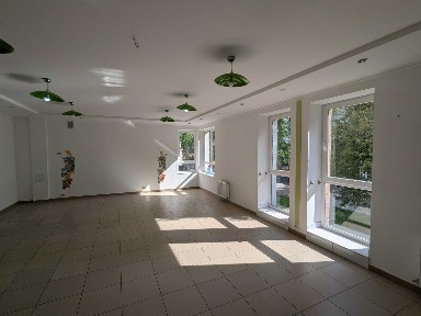Фасадне приміщення в Калиновій Слободі