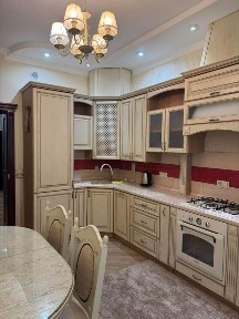 Оренда дворівневої 4х кімнатної квартири в Ужгороді вул. Осипенка