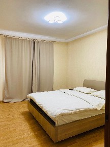 Подобово квартира в центрі