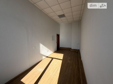 Оренда офісного приміщення на вул. Соборна 8, приміщень - 1, поверх - 3 • ID 34999433
